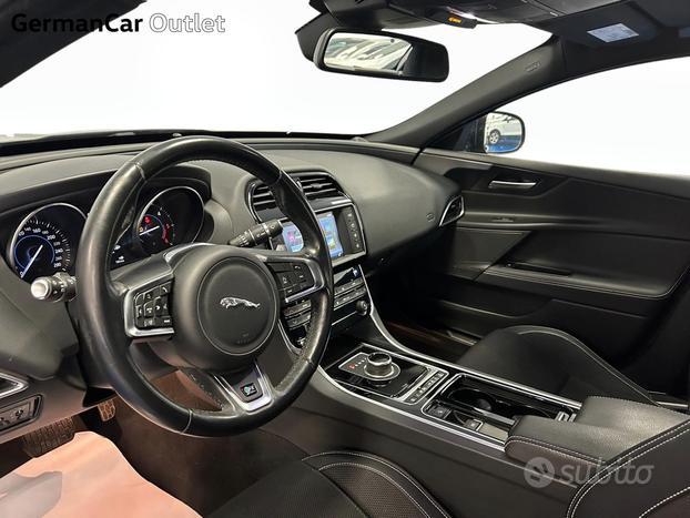 Jaguar XE 2.0d i4 r-sport awd 180cv auto my18
