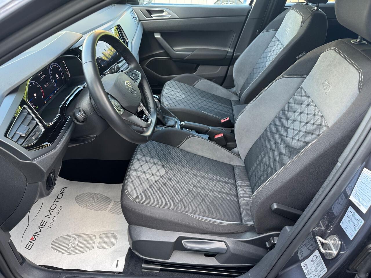 Volkswagen Taigo 1.0 tsi R-Line 110cv dsg / NO VINCOLI