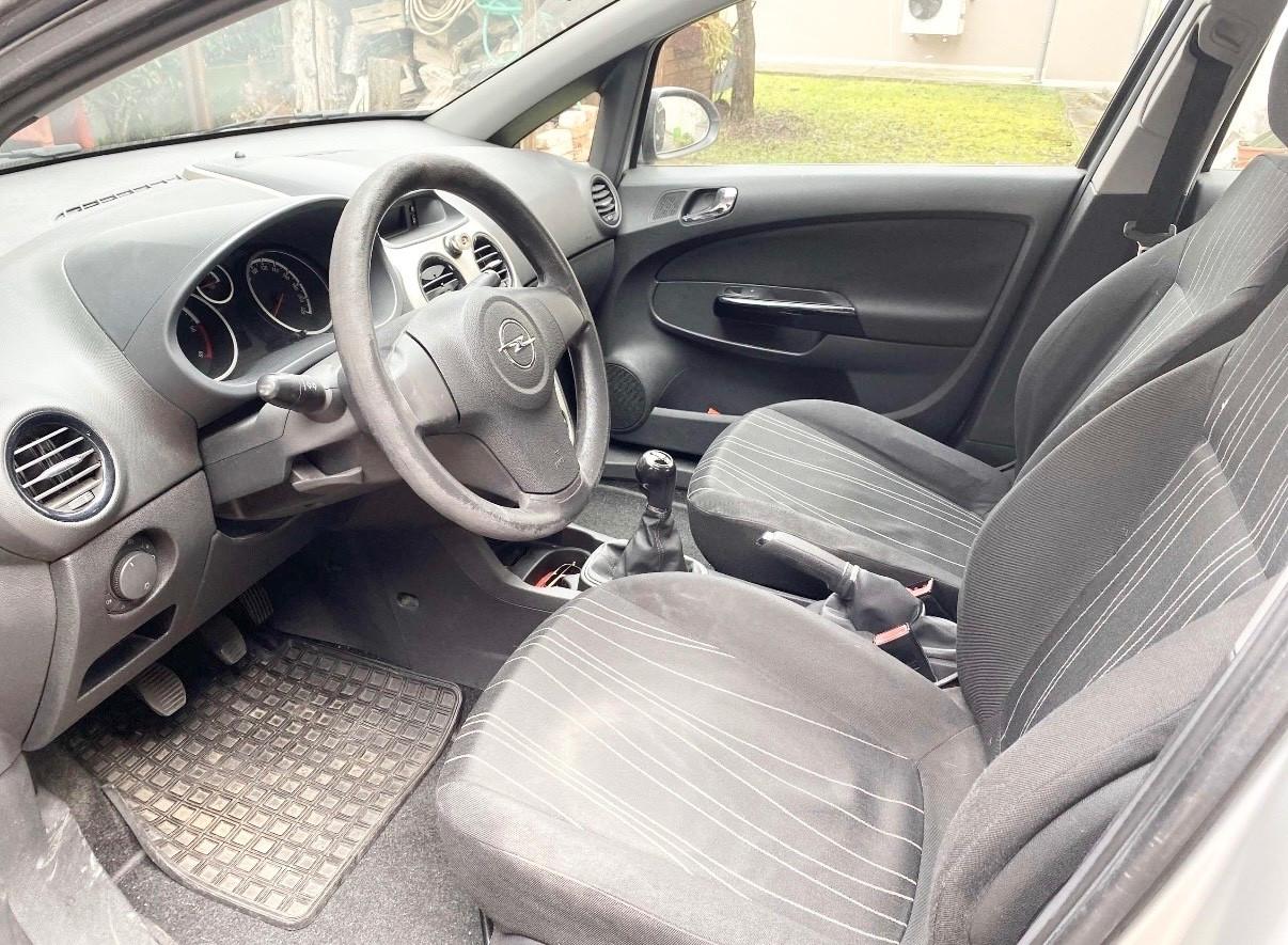 Opel Corsa 1.2 5 porte Cosmo