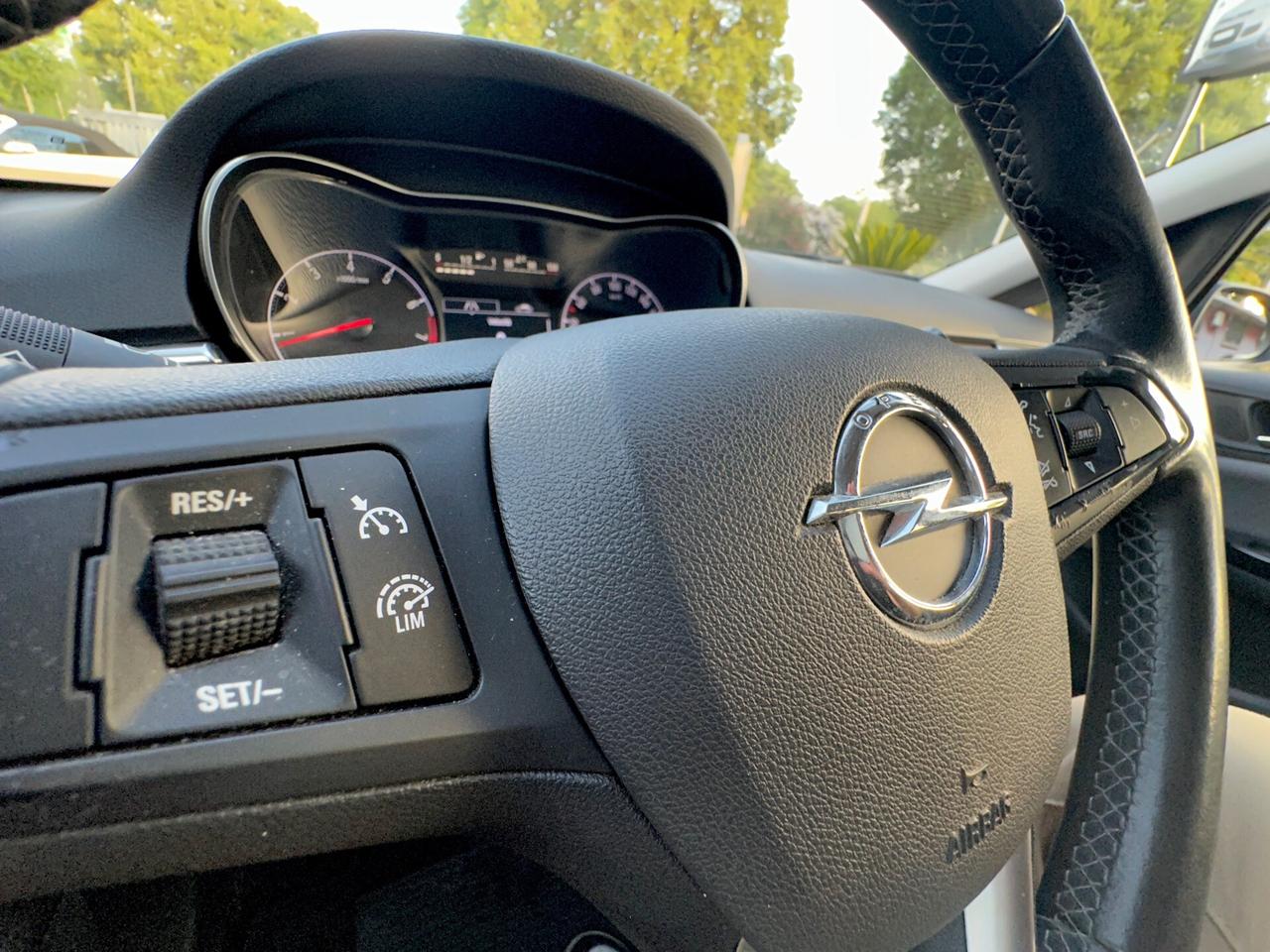 Opel Corsa-e 1.4 90CV Start&Stop 5 porte Innovation Automatica Unipro Tagliandata Opel Permute e Rate