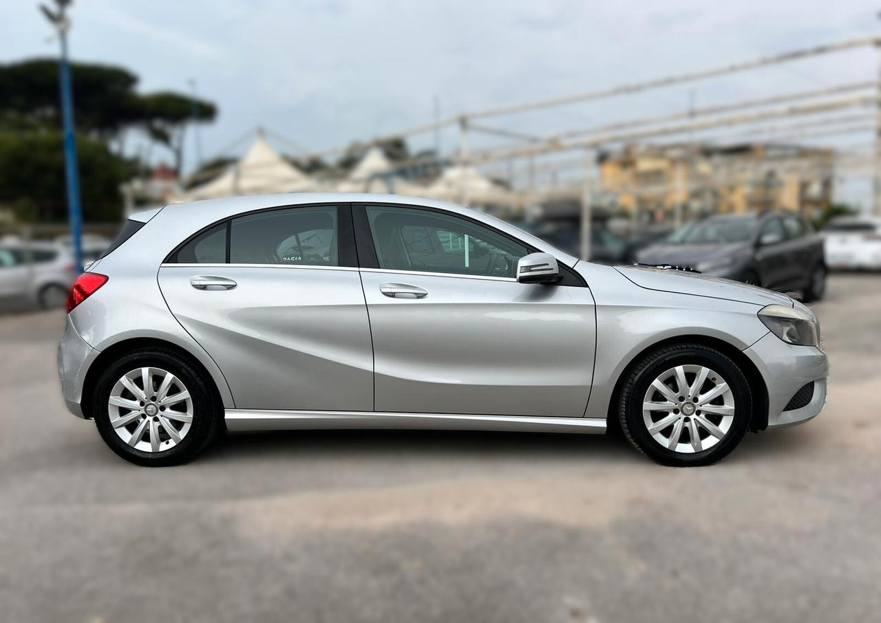 MERCEDES CLASSE A 180 1.5 CDI Premium-2013