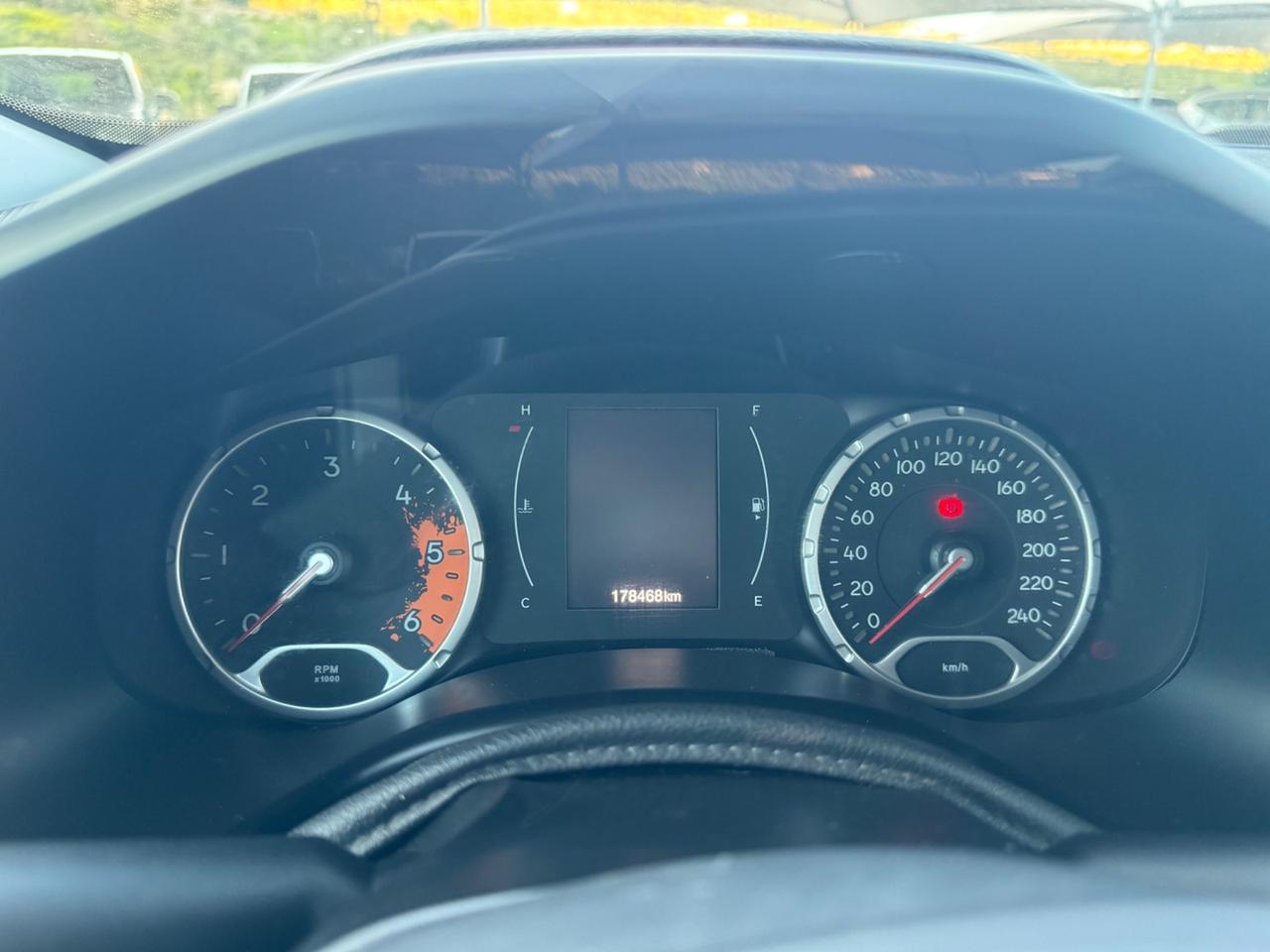 Jeep Renegade 1.6 Mjt 120 CV Longitude