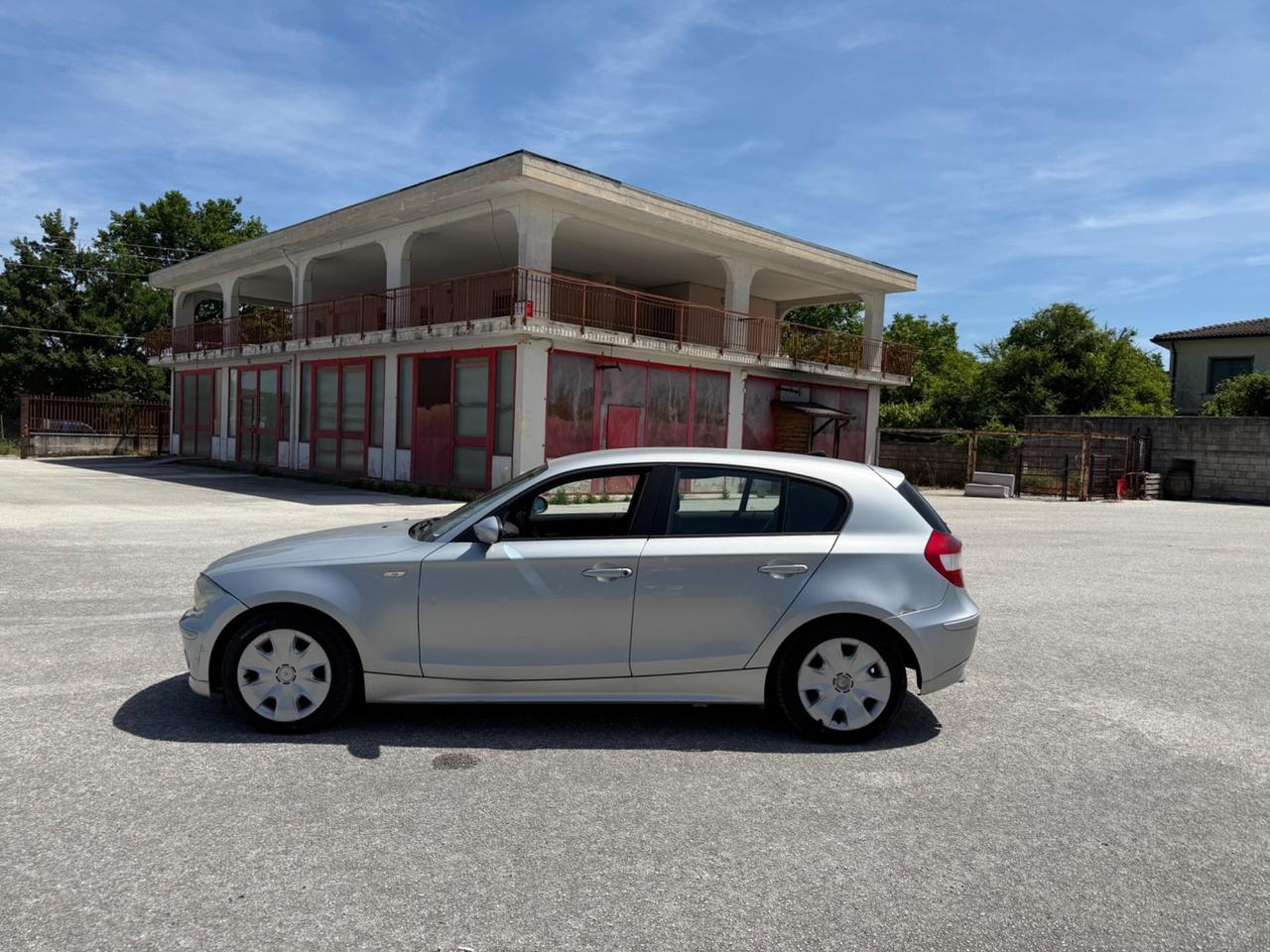 Bmw 118 118d cat 5 porte Eletta