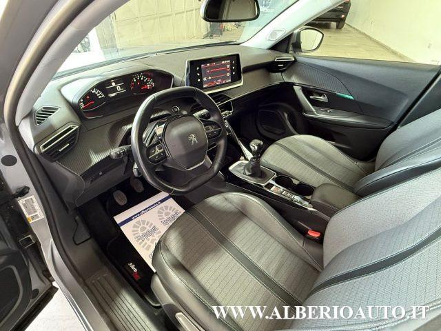 PEUGEOT 2008 BlueHDi 110 S&S Allure
