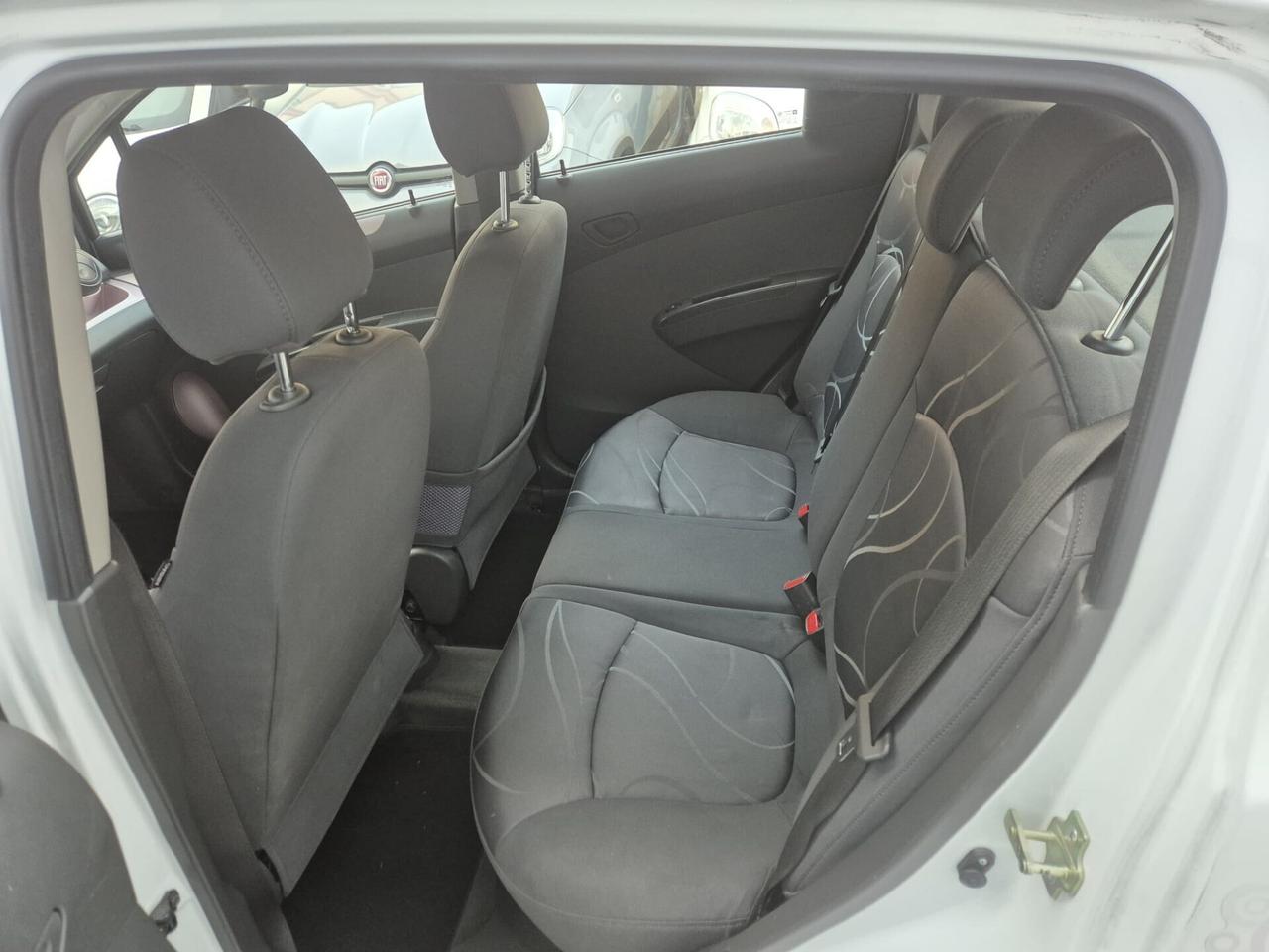 Chevrolet Spark 1.0 5 PORTE - OK NEOPATENTATO