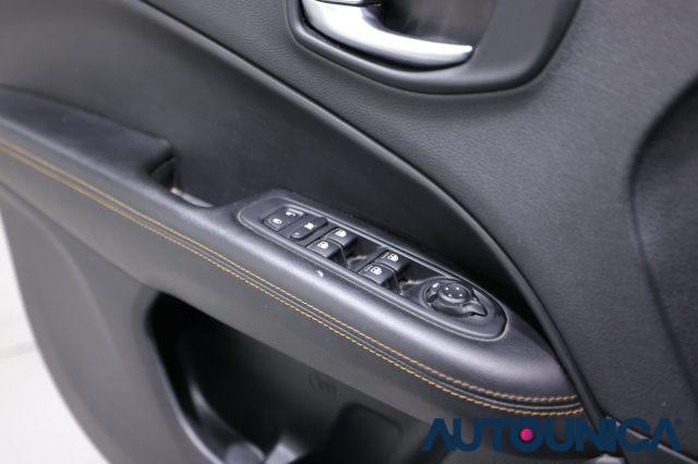 JEEP Compass 2.0 MULTIJET II AUTOMATICA 4WD LIMITED FARI LED
