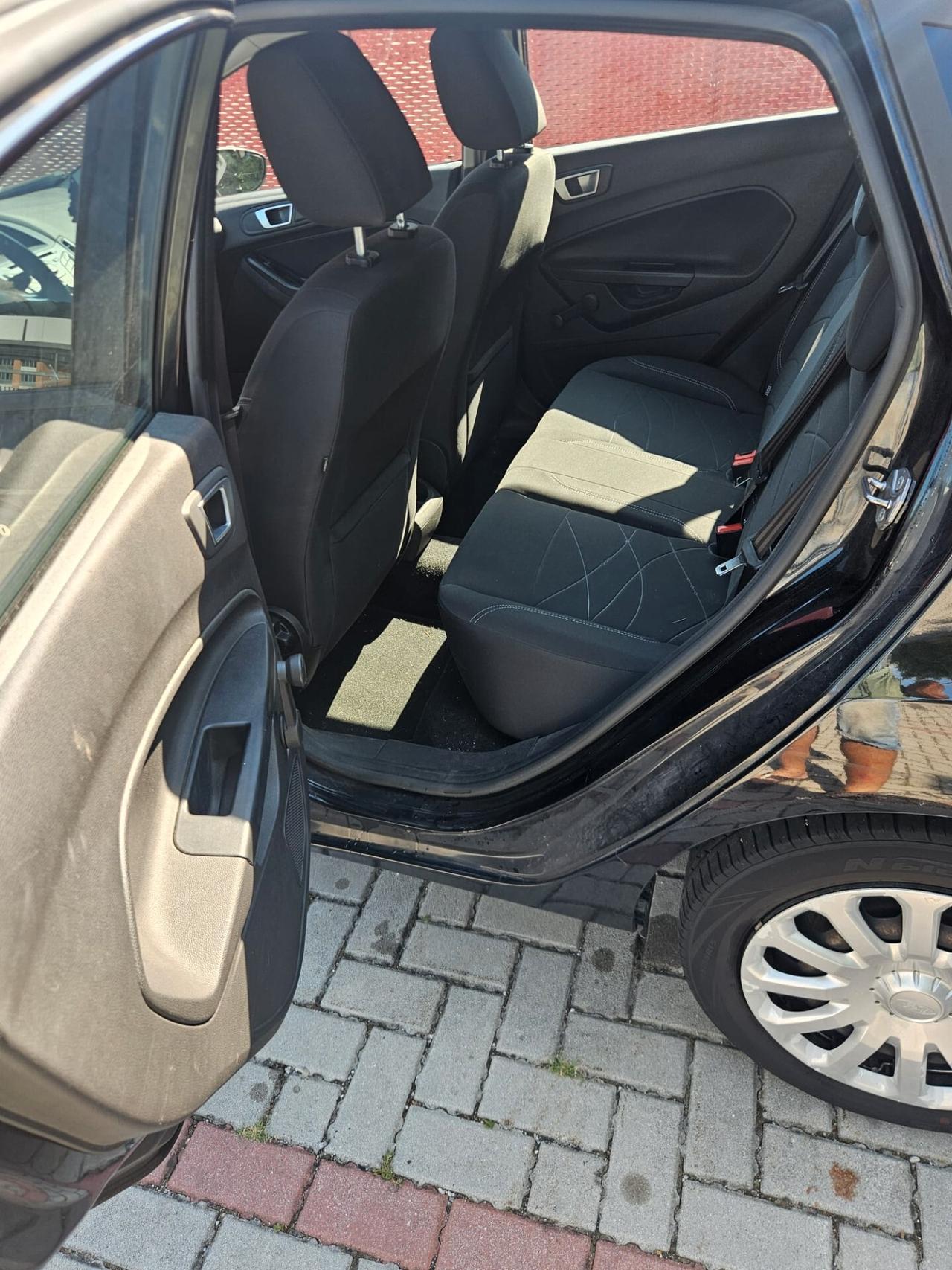 Ford Fiesta 1.4 5 porte Bz.- GPL