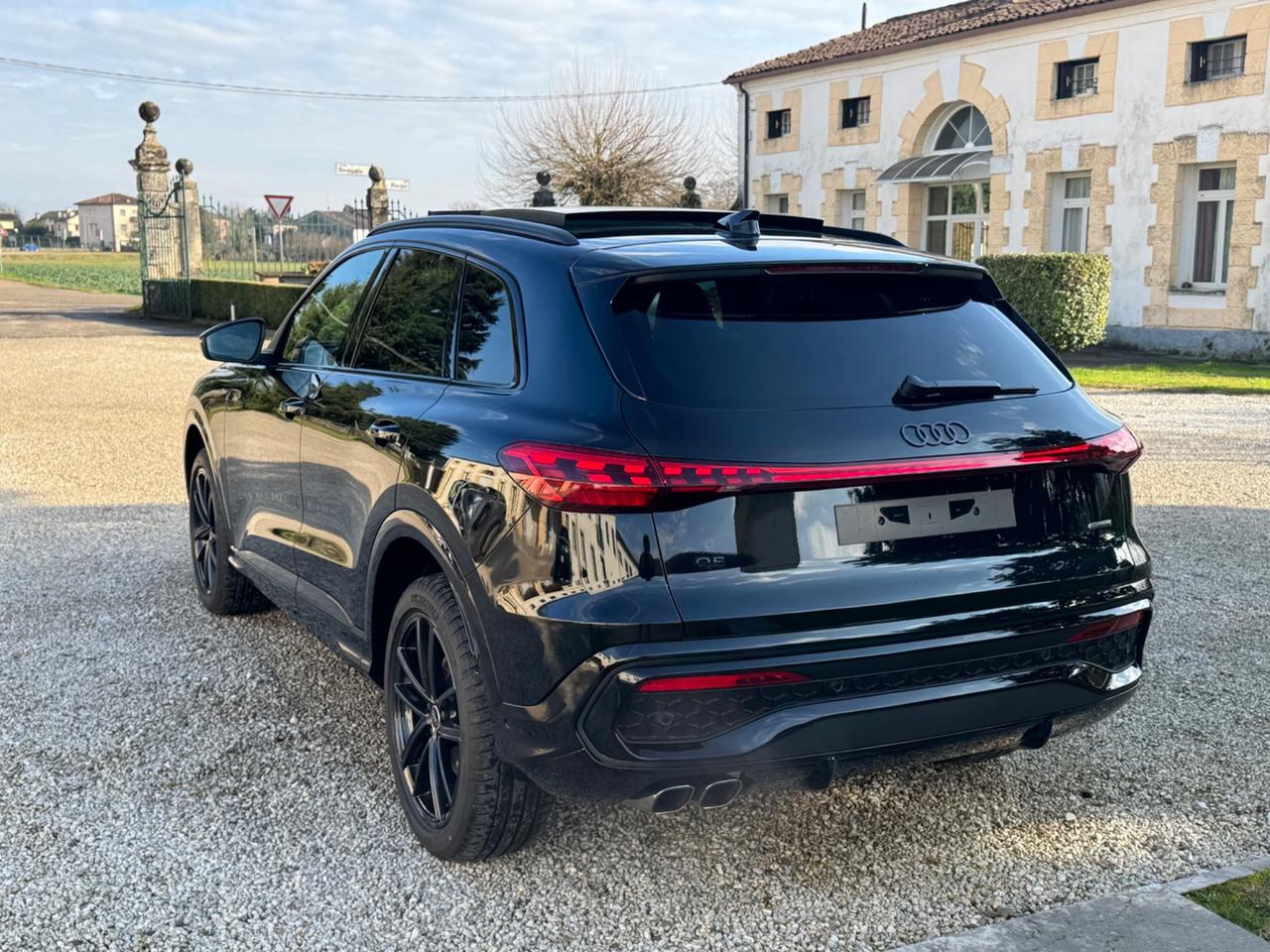 Audi Q5 TDI 150 kW mHEV+ S tronic quattro line edition