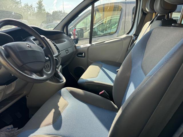 RENAULT Trafic 9 POSTI T27 2.0 dCi/115 PC-TN Passenger Comfort