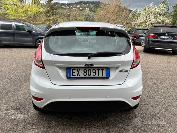 Ford Fiesta Ford Fiesta 1.4 Gpl 2015