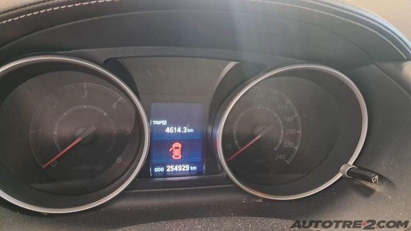 Mitsubishi Outlander Outlander 2.2 DI-D Intense DPF