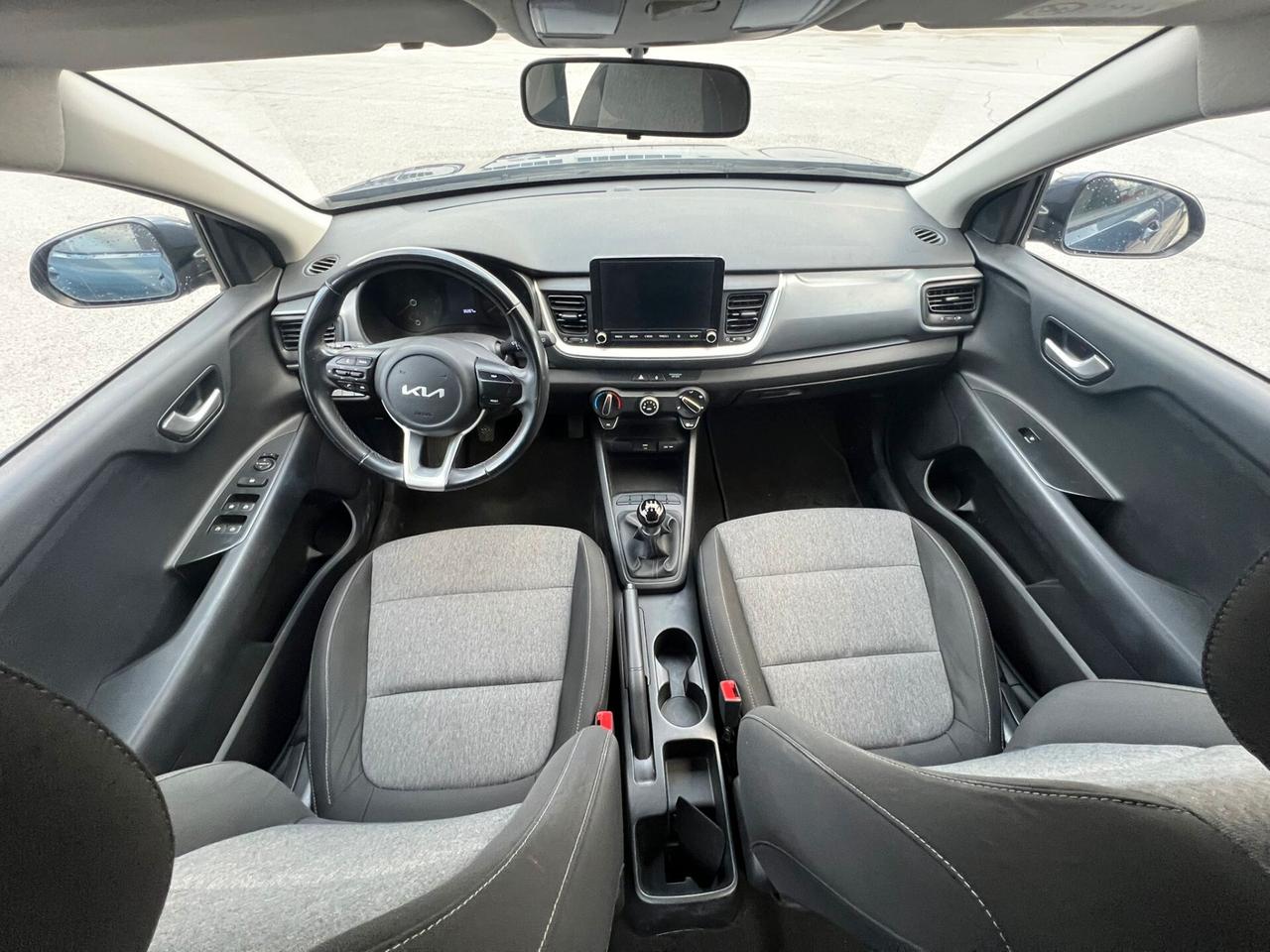 Kia Stonic 1.2 DPI Urban * 36.000 KM