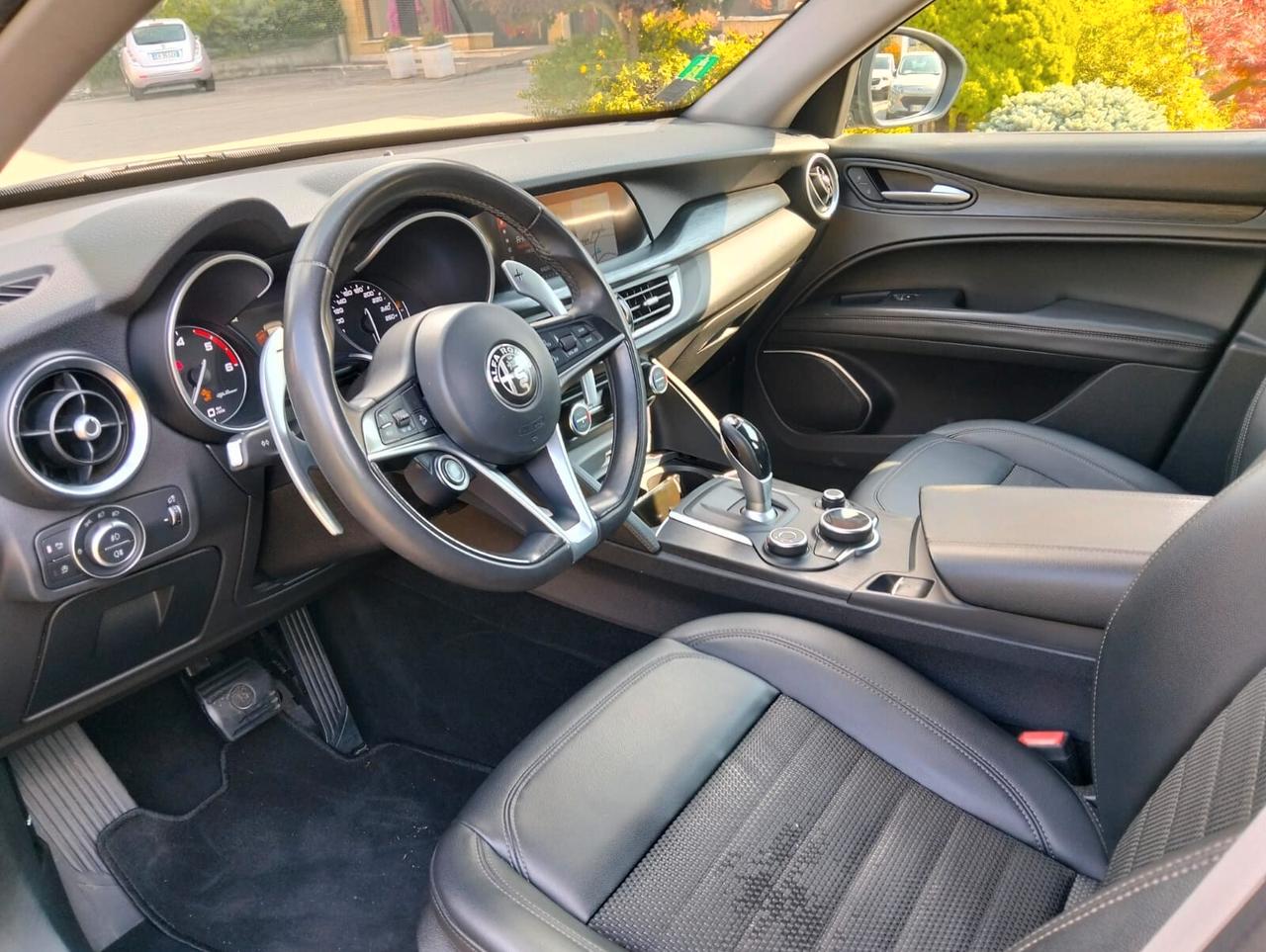 Alfa Romeo Stelvio 2.2 Turbodiesel 210 CV AT8 Q4 Executive