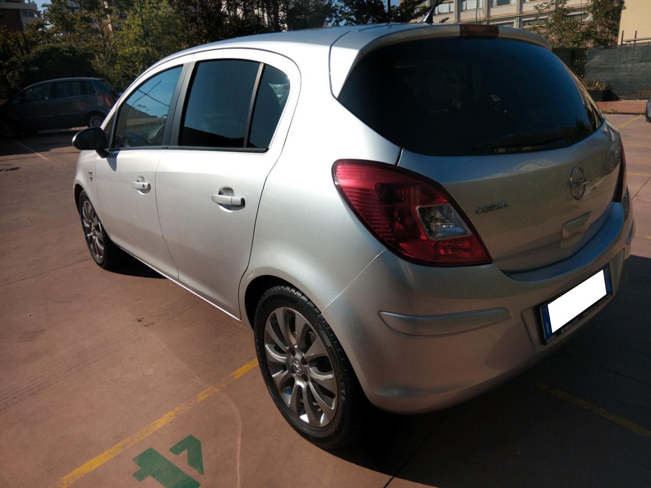 OPEL CORSA 1.3 MLTJ 2011 GARANZIA OK NEOPATENTATI