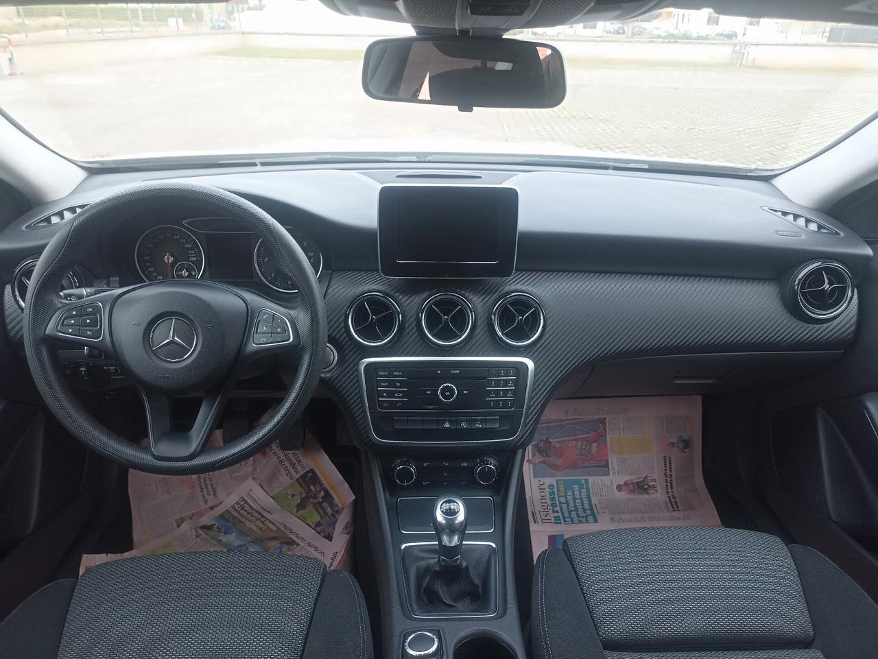 Mercedes-benz GLA 180 GLA 180 CDI BUSINESS PLUS 07/2018 KM 76.000 1 PROPRIETARIO