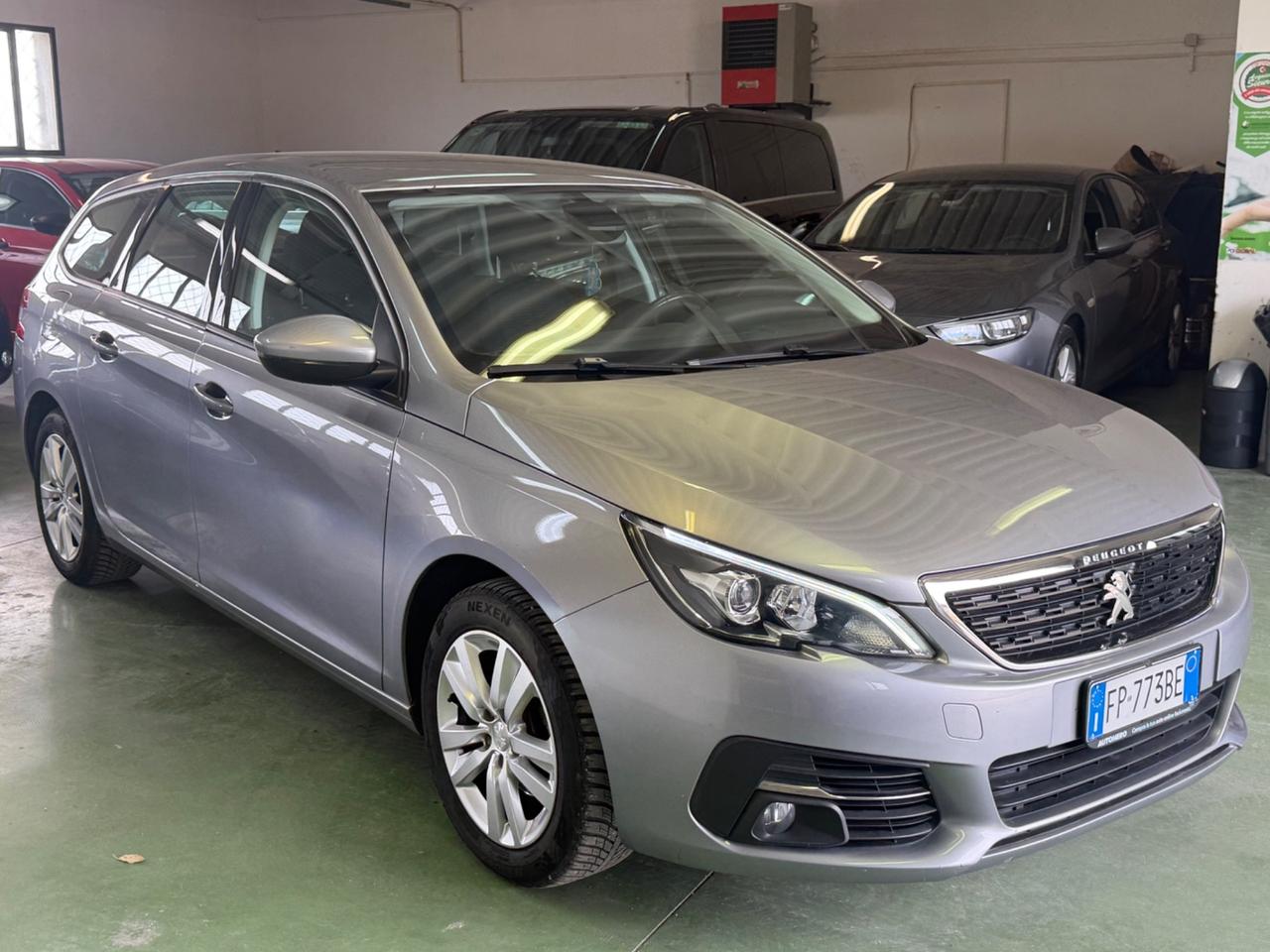 Peugeot 308 BlueHDi 130 S&S SW Allure