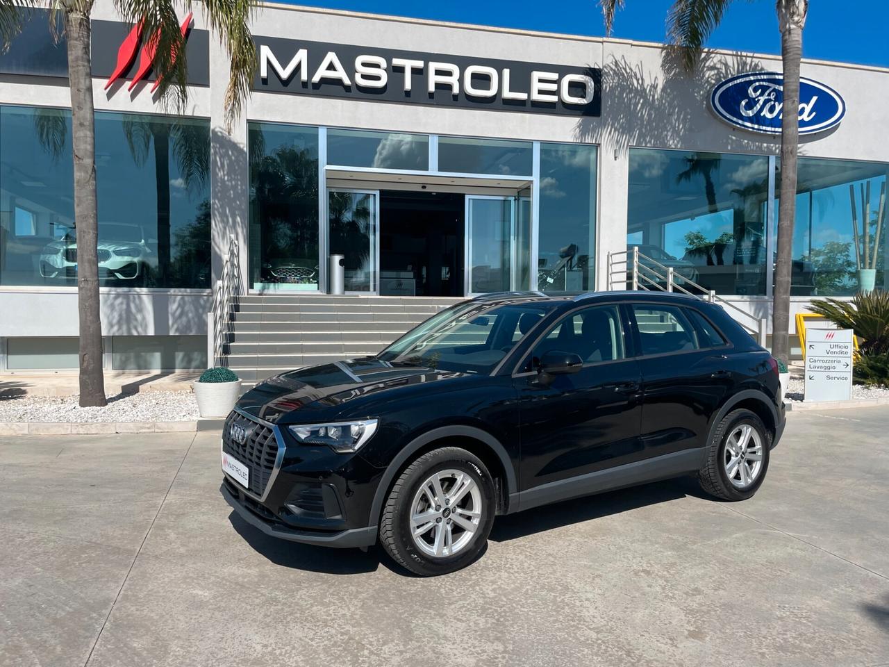 Audi Q3 35 TDI S tronic Business