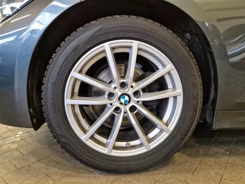 Bmw 318d Touring 150cv Aut. *FULL OPT.* da VETRINA