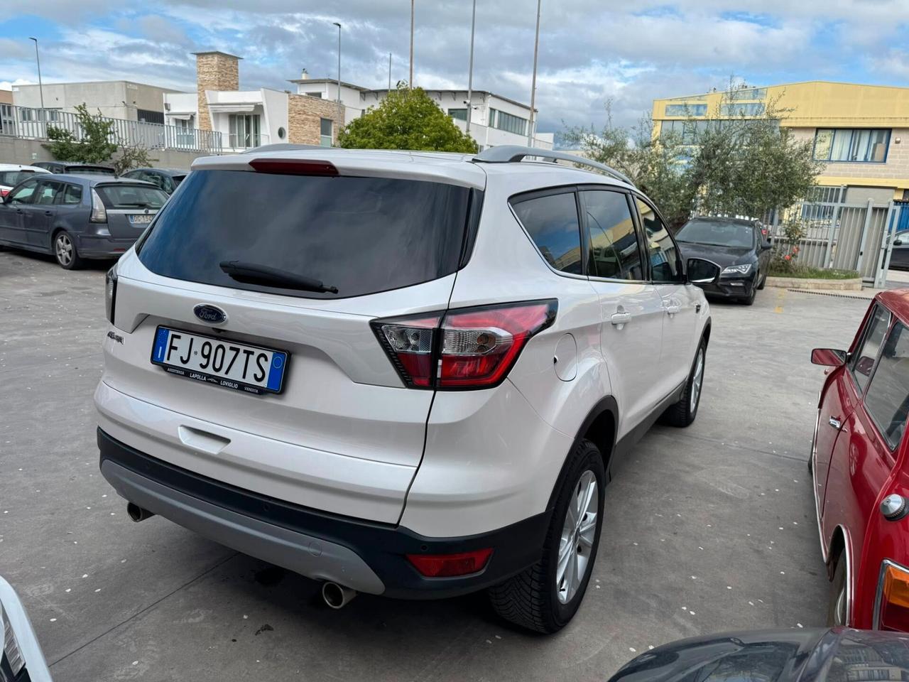 Ford Kuga 2.0 TDCI 150 CV S&S 4WD Powershift Titanium TETTO APRIBILE