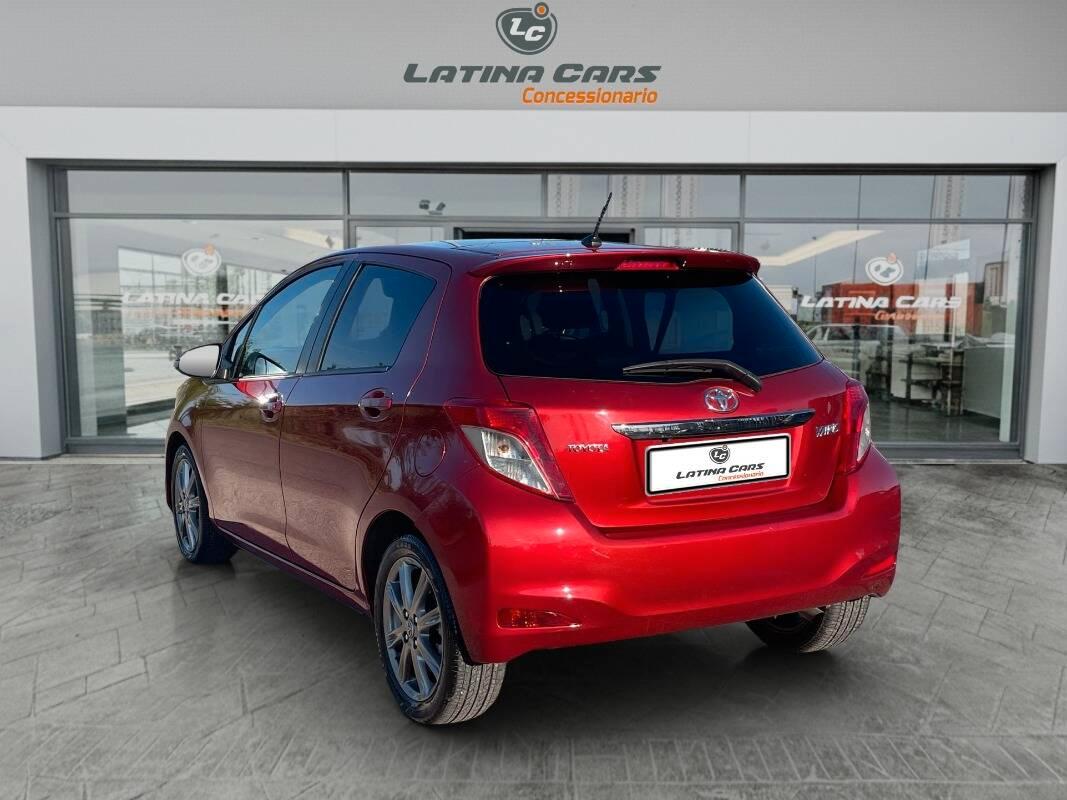 Toyota Yaris 1.4 d-4d 5p con TETTO PANORAMICO E NAVI