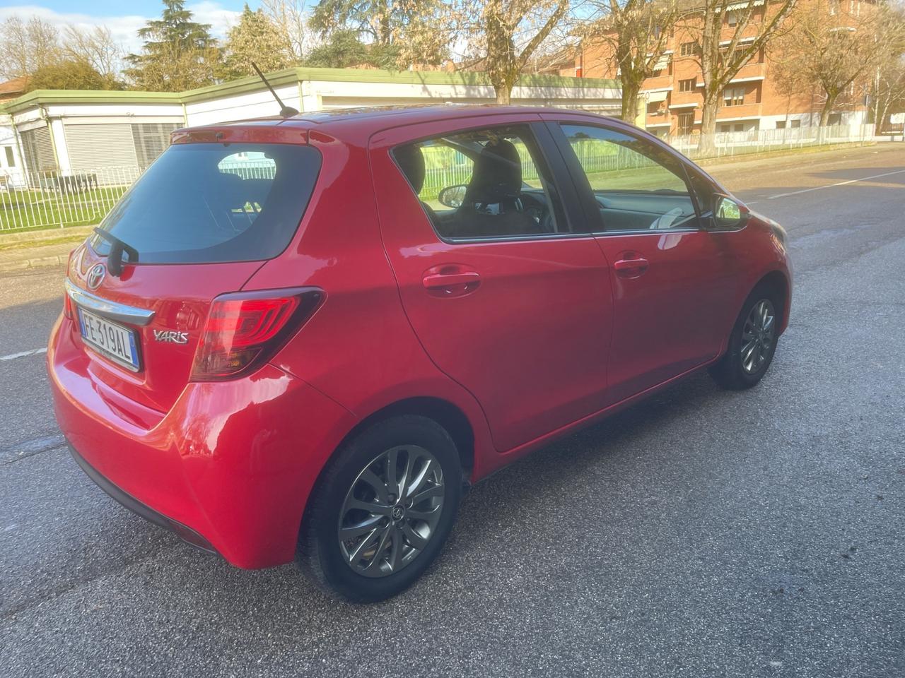 Toyota Yaris 1.0 5 porte Lounge