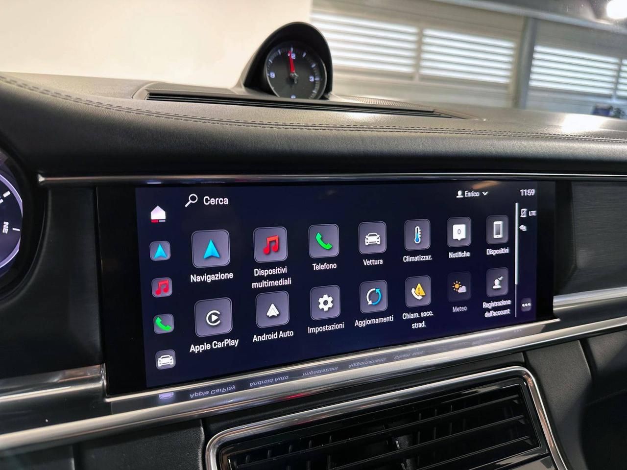 Porsche Panamera Sport Turismo 4 Platinum Edition 330cv