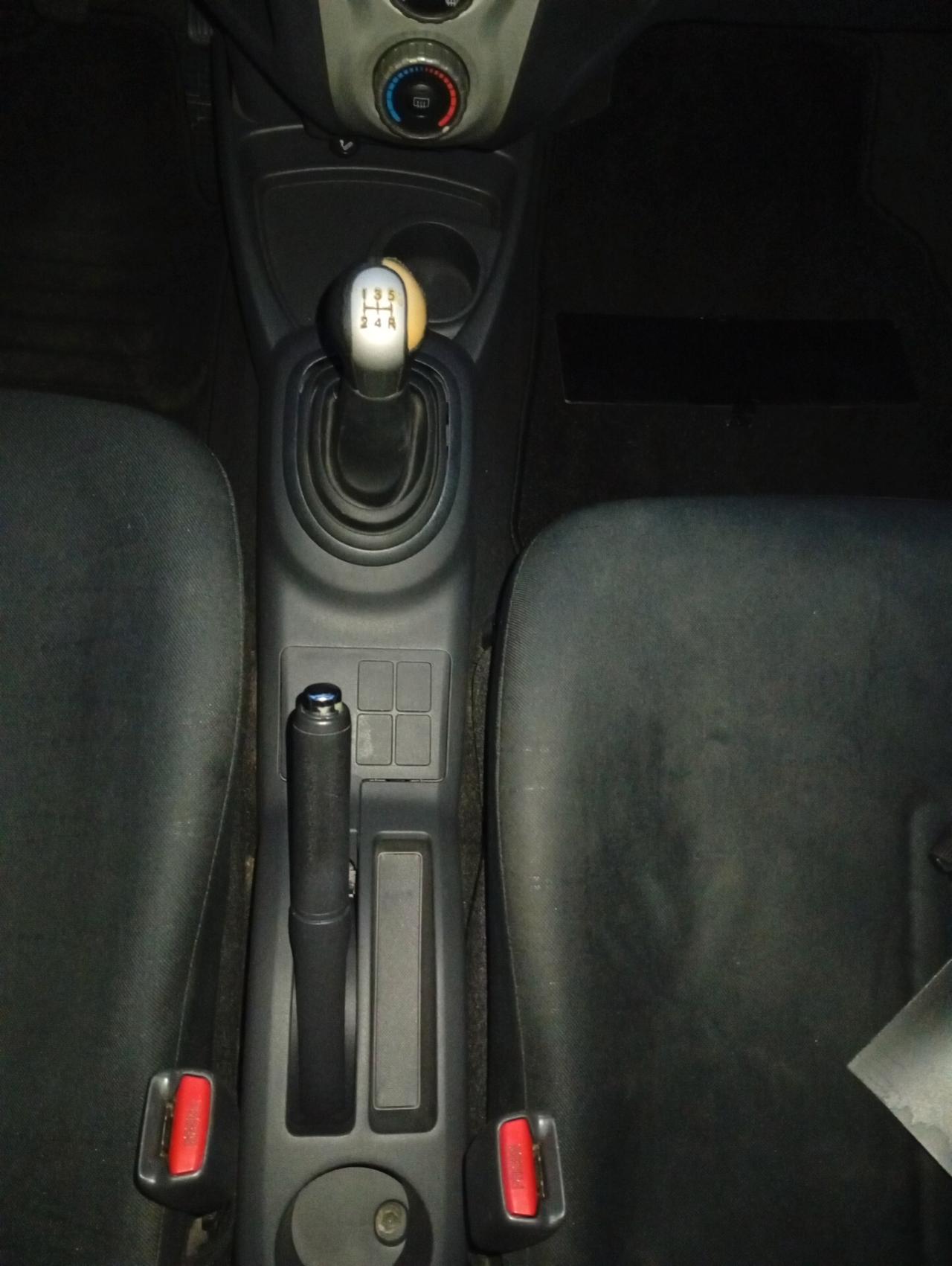 Toyota Yaris 1.3 5 porte Sol