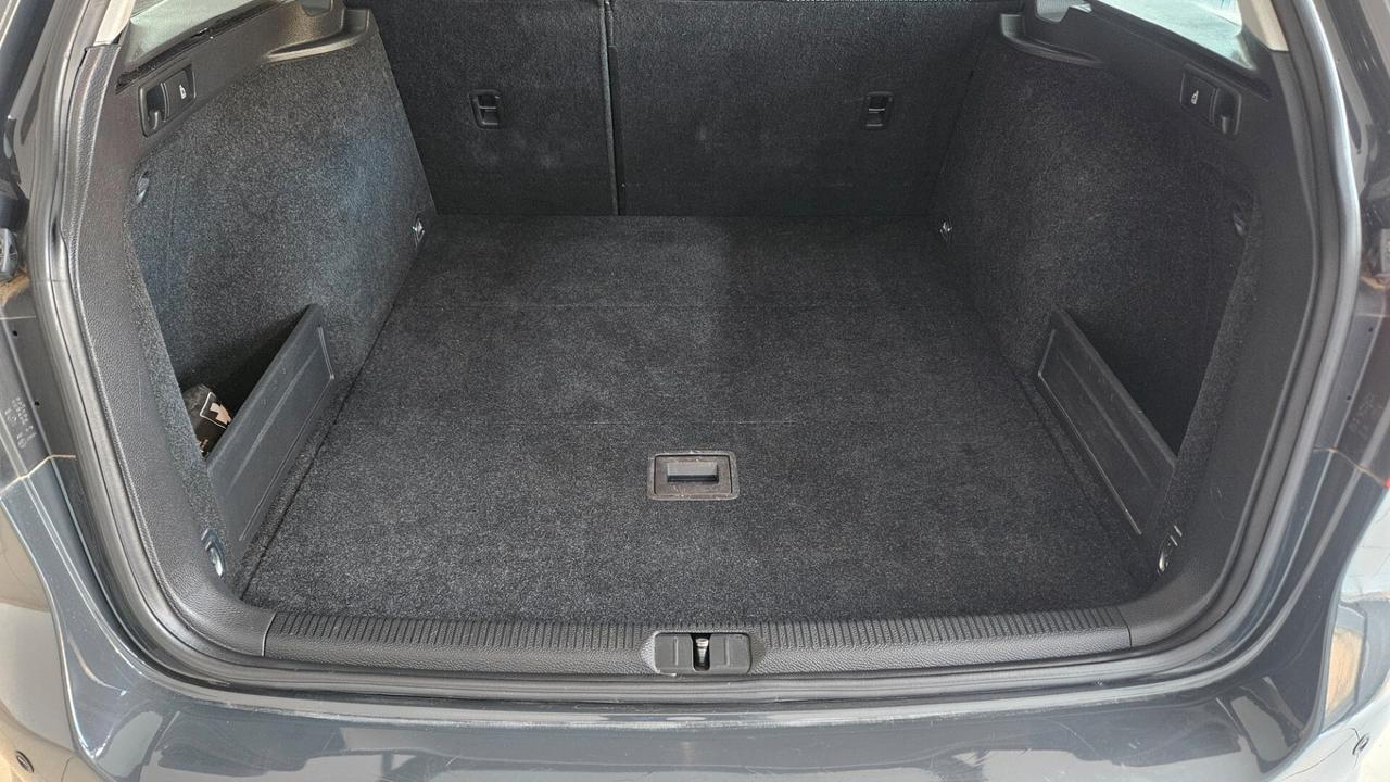 Volkswagen Passat Var. Bs. 1.6 TDI Comfortline