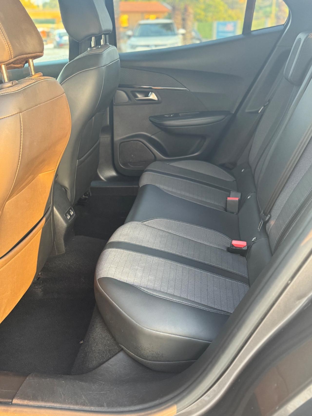 Peugeot 2008 PureTech 100 S&S Allure