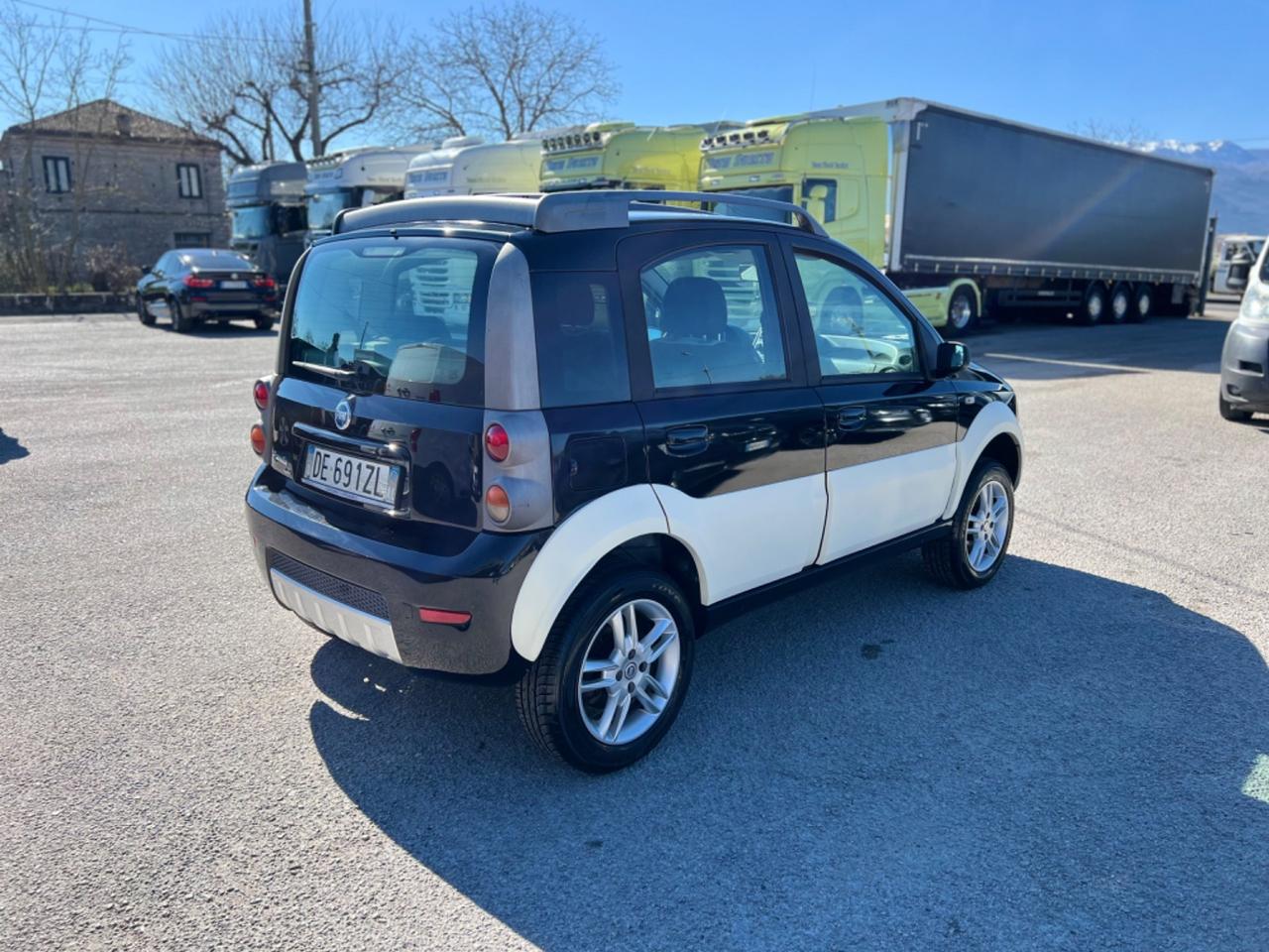 Fiat Panda 1.3 MJT 16V 4x4 Cross