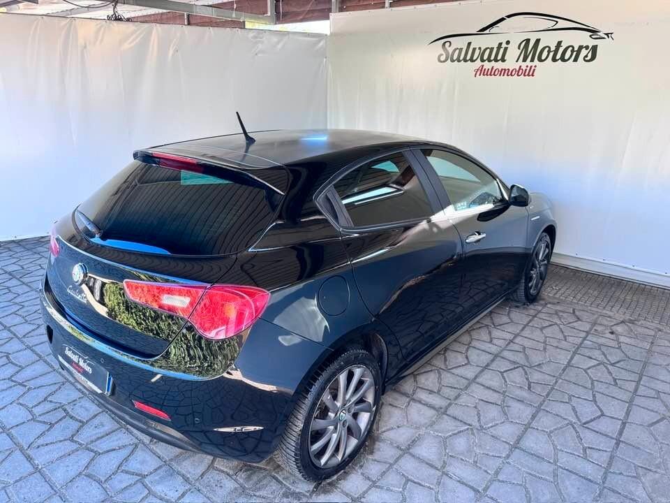 Alfa Romeo Giulietta 1.6 JTDm-2 105 CV Veloce
