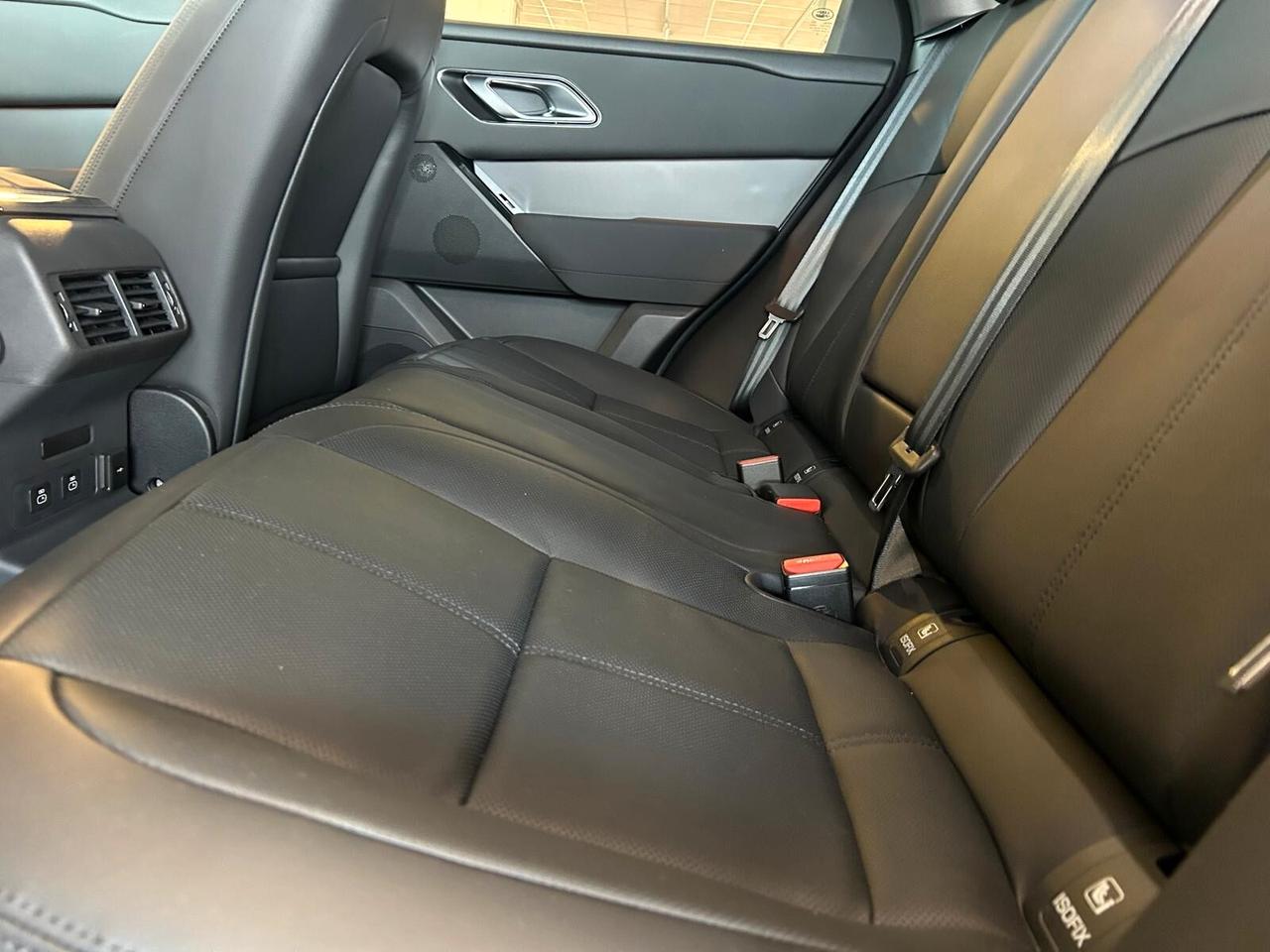Land Rover Range Rover Velar R-DYNAMIC SE 2.0 Si4 250 CV Aut. 1200 KM
