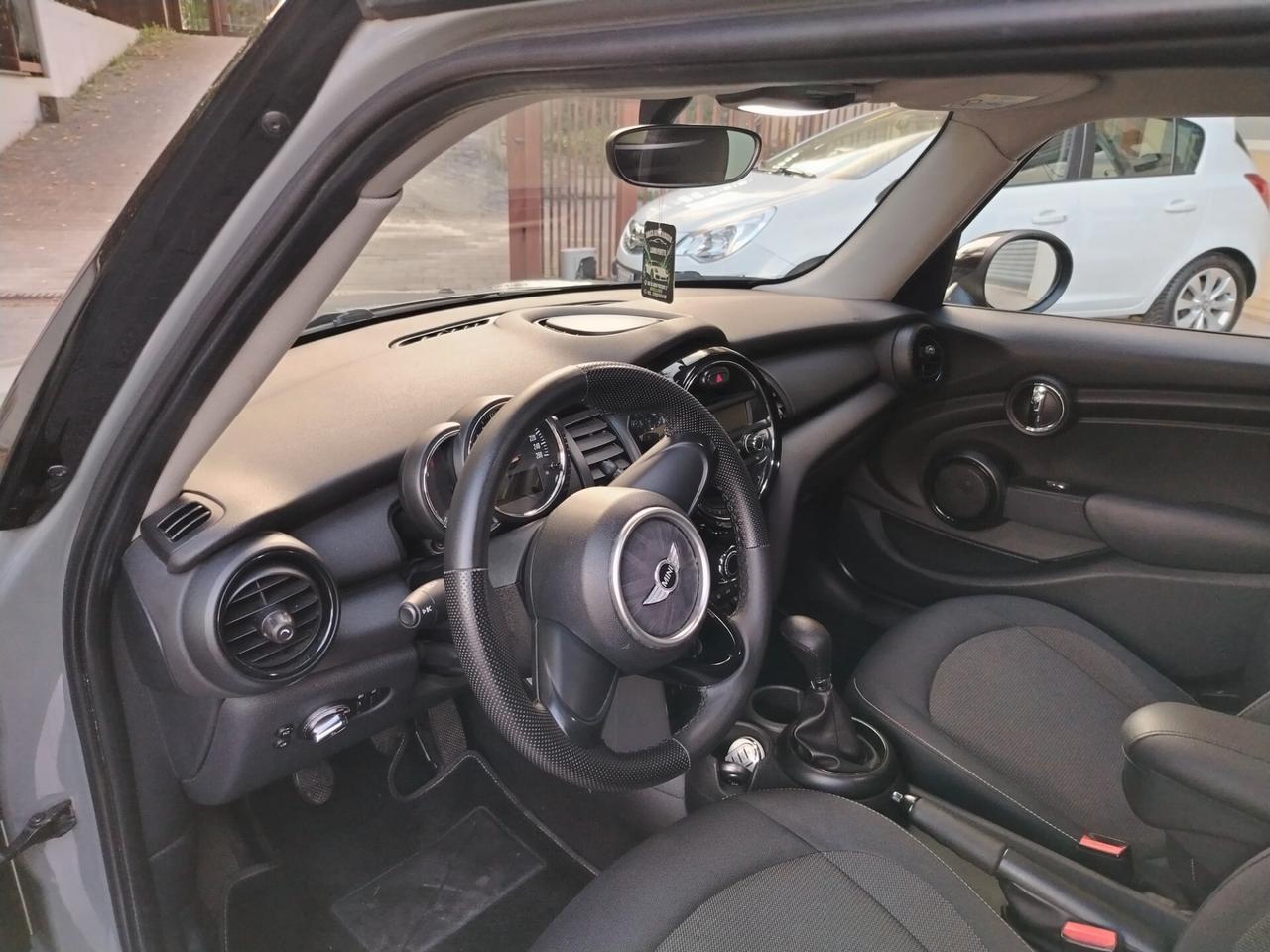 Mini 1.5 Cooper D Hype 5