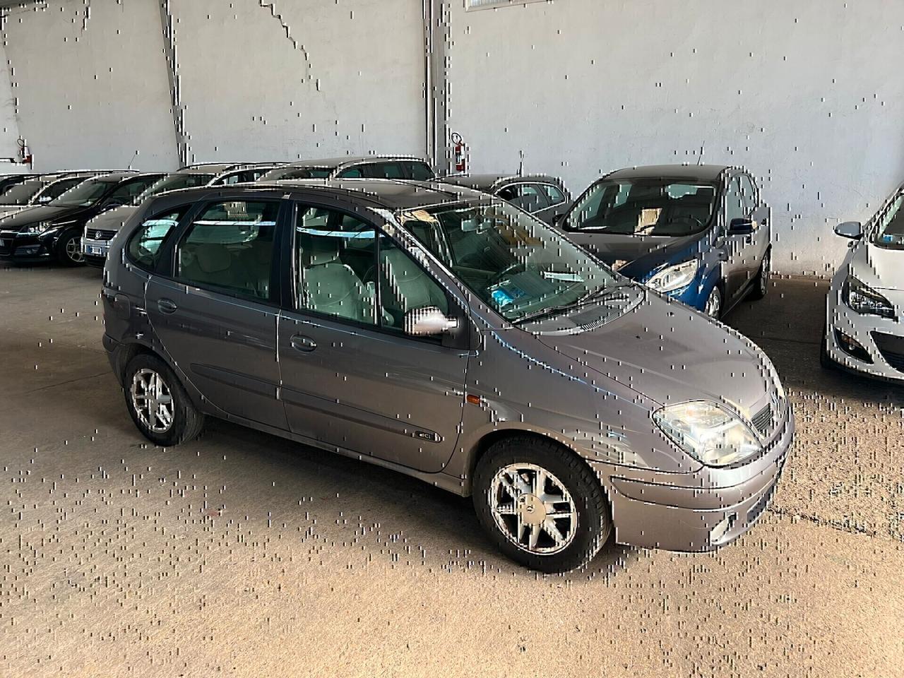 Renault Scenic 2 serie-1,9 -2003