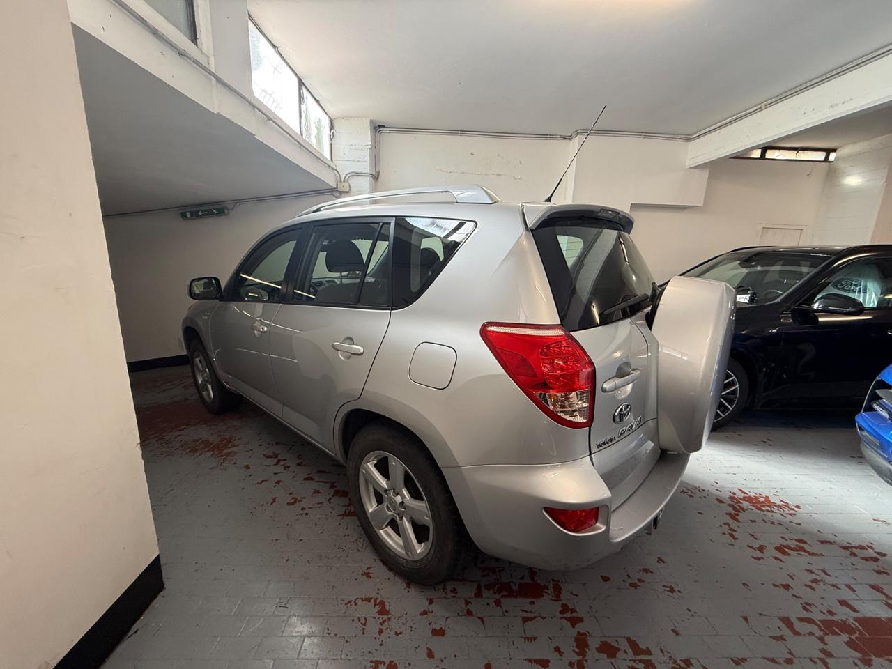 Toyota RAV 4 RAV4 2.2 D-4D 136 CV Sol