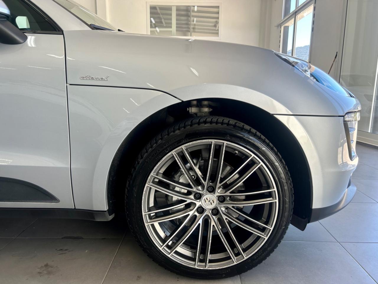 Porsche Macan 3.0 S Diesel TETTO FULL finanziabile