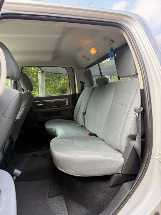 DODGE RAM 1500 LARAMIE 5.7 HEMI 6 POSTI