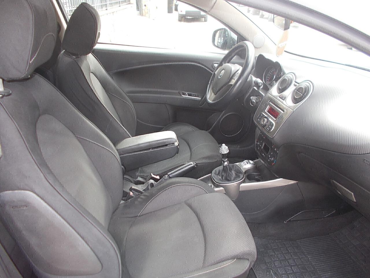Alfa Romeo MiTo 1.3 JTDm-2 95 CV S&S Distinctive