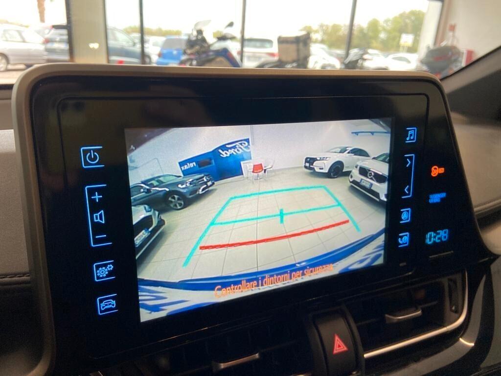 Toyota C-HR TREND 1.8 Hybrid E-CVT