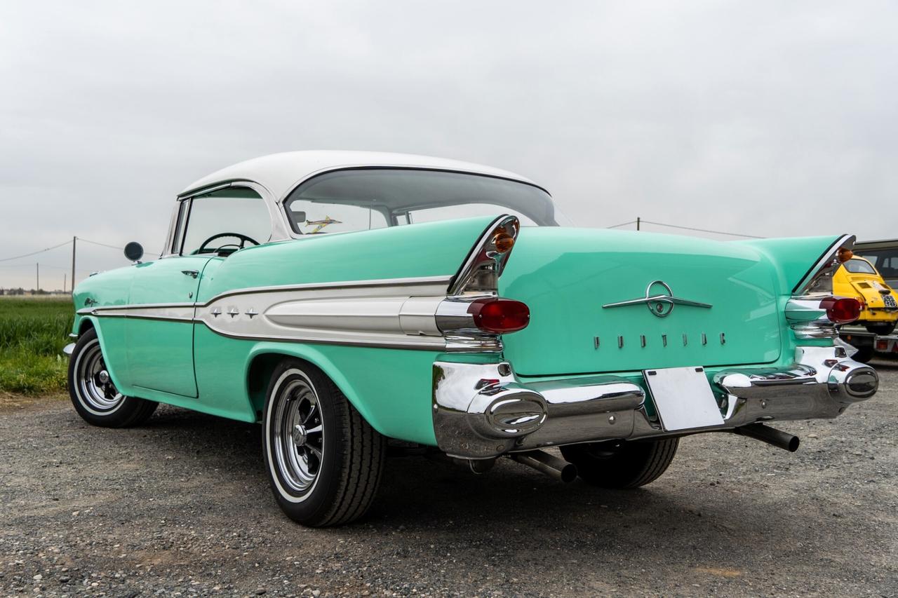 PONTIAC CHIEFTAIN 5.7 V8 - 2 DOOR HARDTOP 1957 - RESTAURO TOTALE