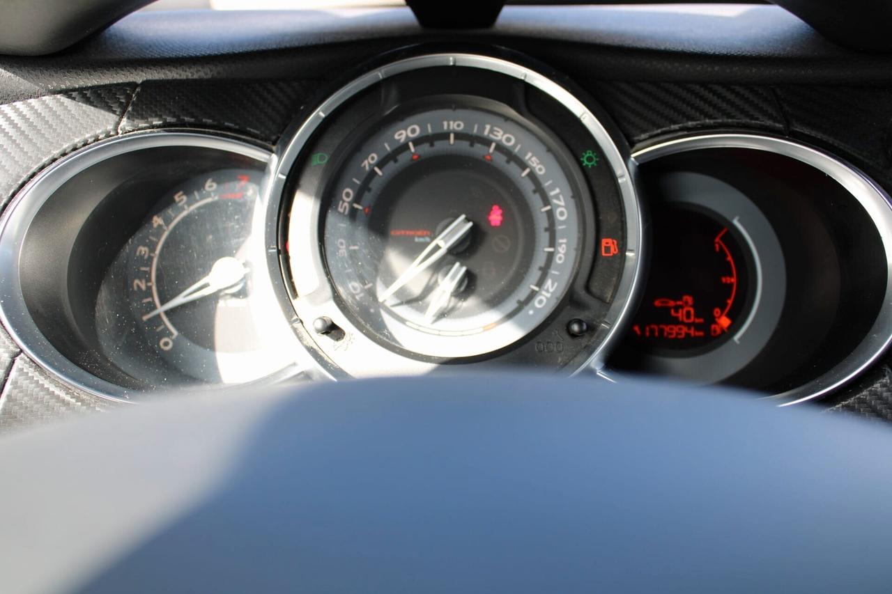 Ds DS3 3 1.6 THP 155 Just Black