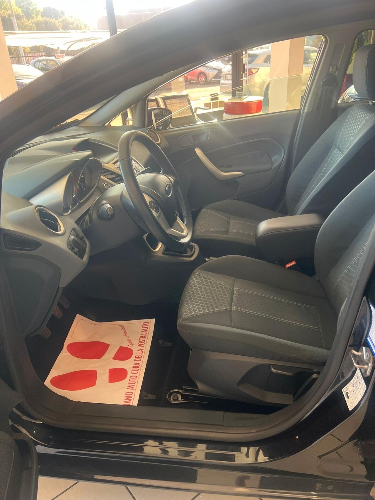 Ford Fiesta 1.4 TDCi 5p. Titanium