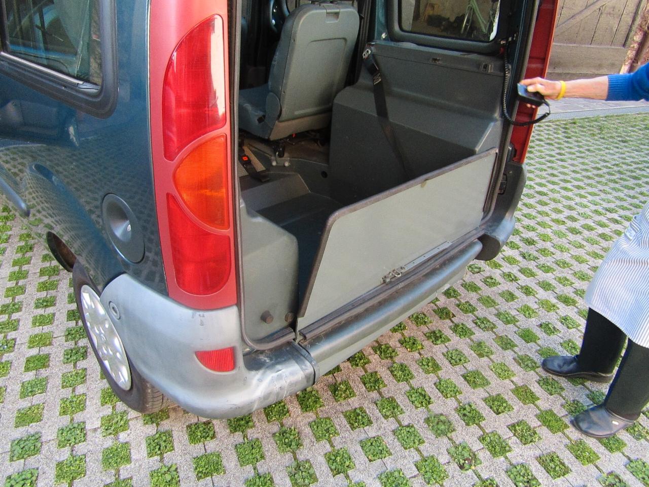 Renault Kangoo 1.4 BZ per Trasporto Disabili