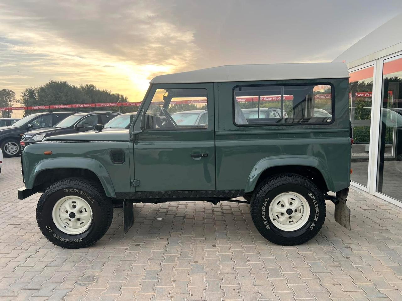 Land Rover Defender 90 diesel Hard-top