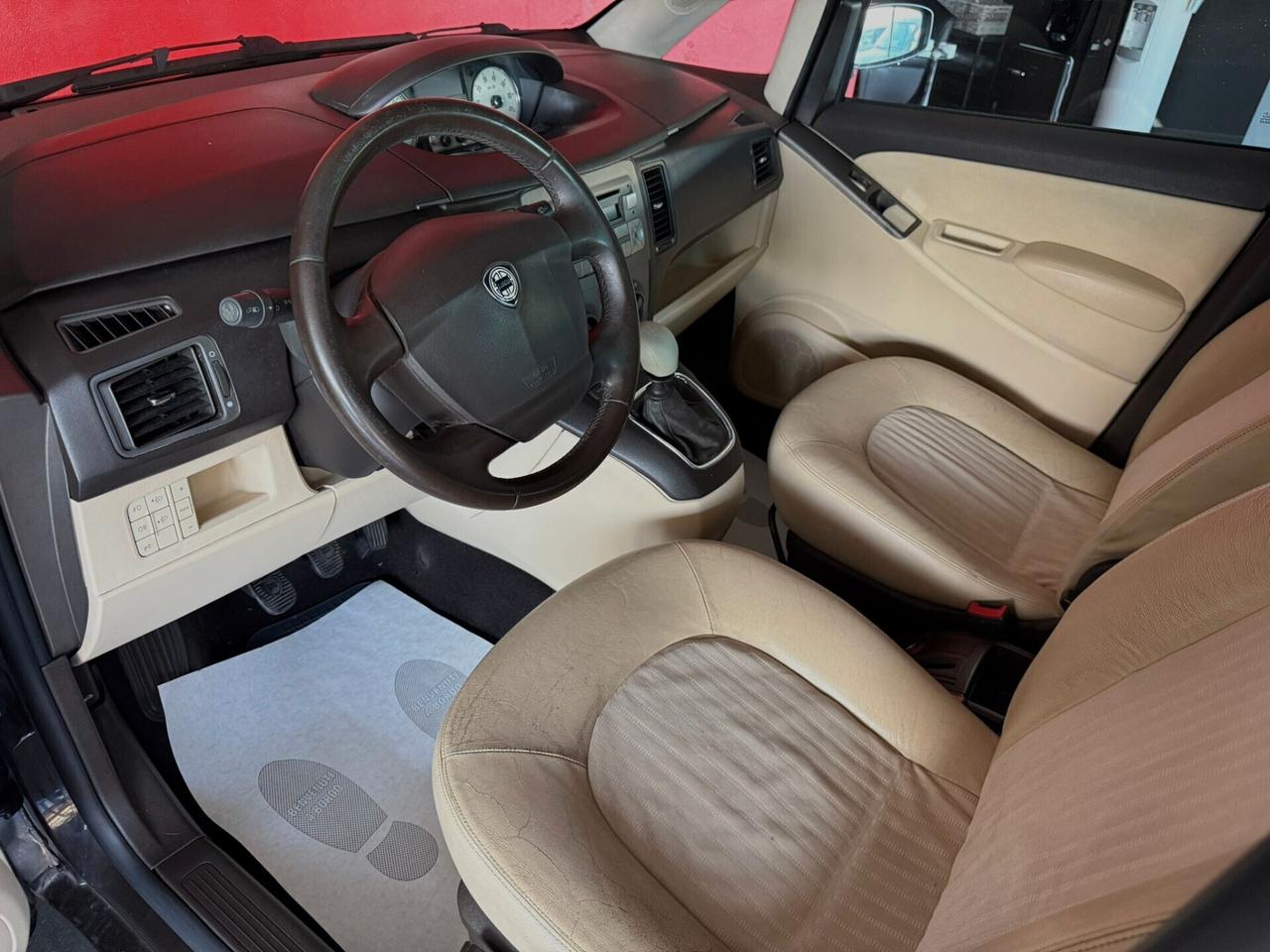 Lancia MUSA 1.4 16V Platino Plus