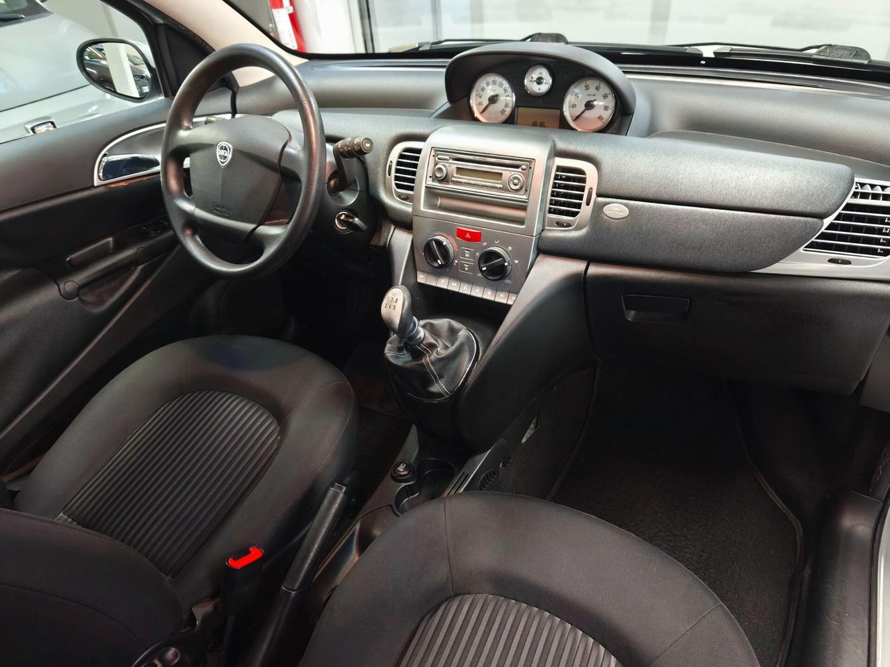 Lancia Ypsilon 1.2 Oro