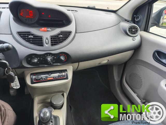 RENAULT Twingo 1.2 8V Le Iene