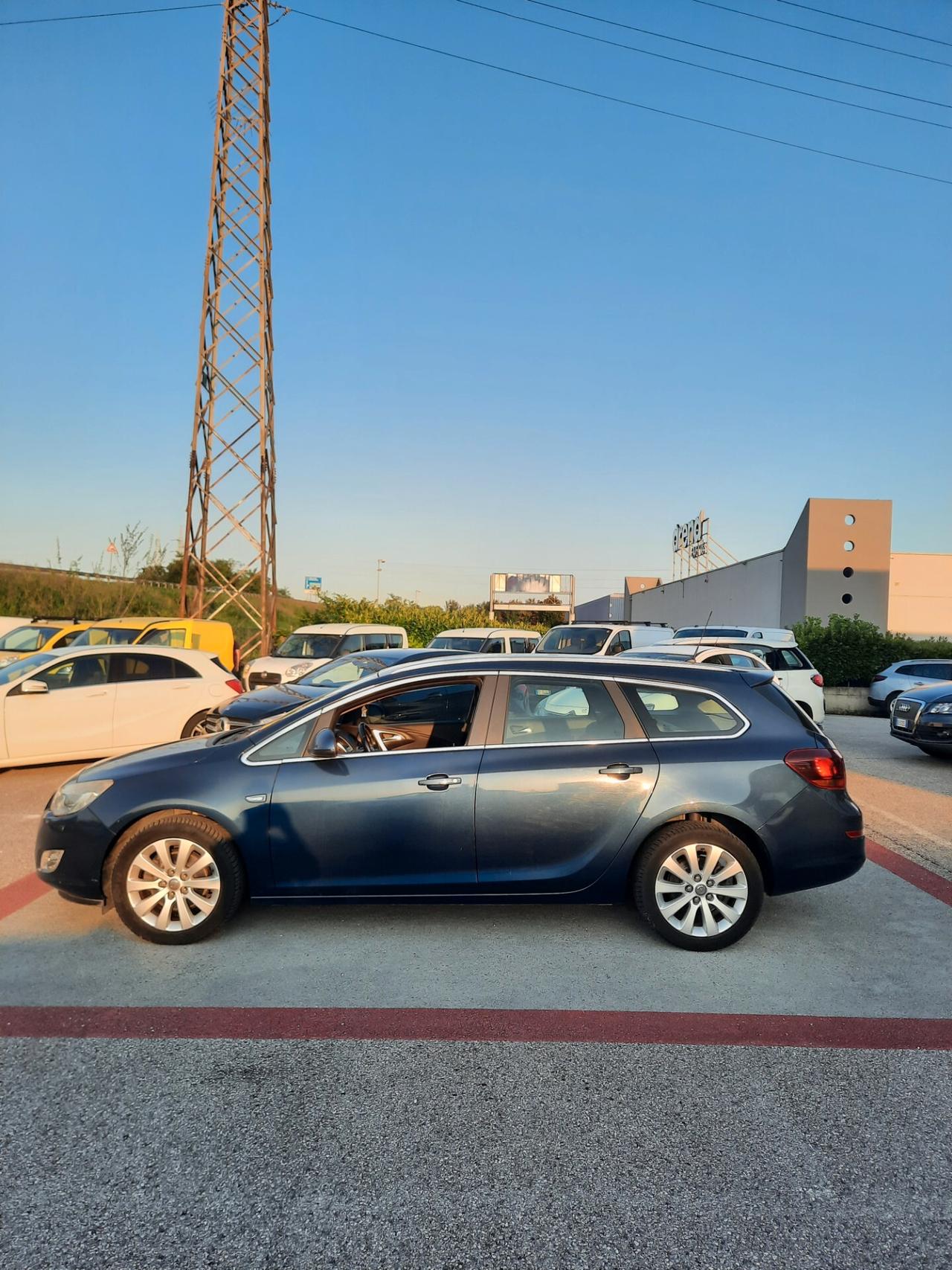 Opel Astra 1.7 CDTI 110CV Sports Tourer Cosmo