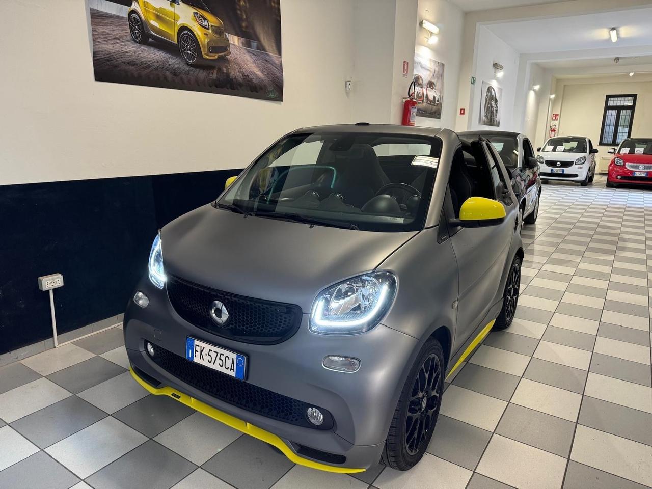 Smart ForTwo Urbanrunner brabus 90cv CABRIO