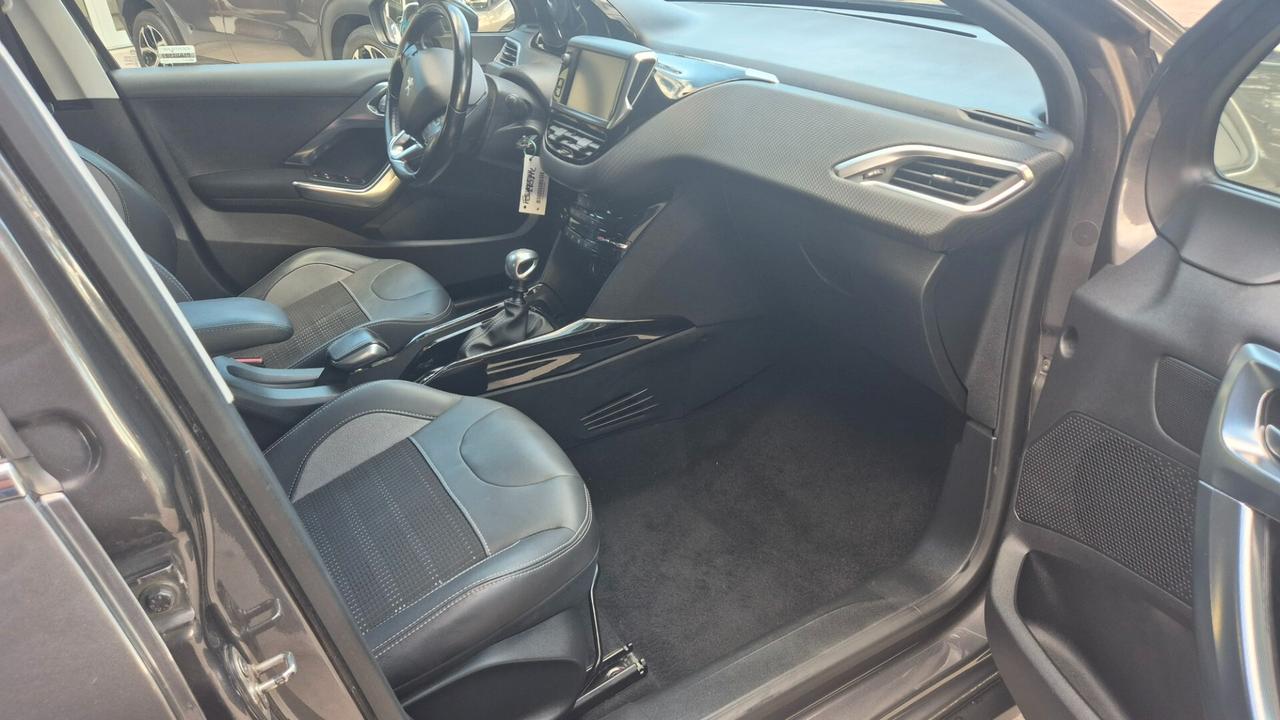 Peugeot 2008 BlueHDi 100 S&S Allure